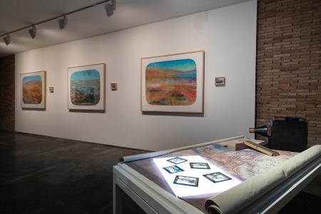 Andrés Pachón. Magic Lantern (Tiberias), 2016. Instalación. Dimensiones variables. Cortesía del artista, de la Galería Ángeles Baños y de Kells Art Collection. Foto: Javi Broto