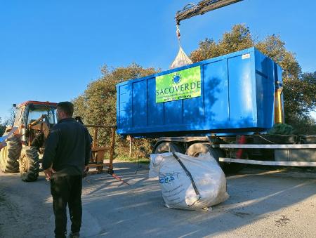 Imagen Recogida de residuos agrícolas y ganaderos en Sobrarbe