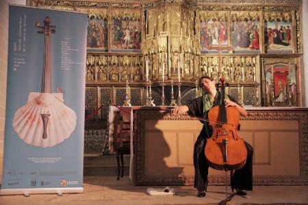 El violonchelo como voz mística y vehículo del viaje interior