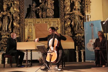 Fiesta del canto y palabra como tránsito entre lo humano y lo divino