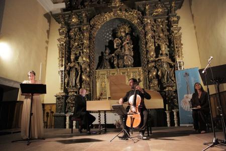 Fiesta del canto y palabra como tránsito entre lo humano y lo divino