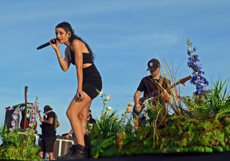 La magia de Travis Birds y el saber hacer de La Bien Querida despiden a...