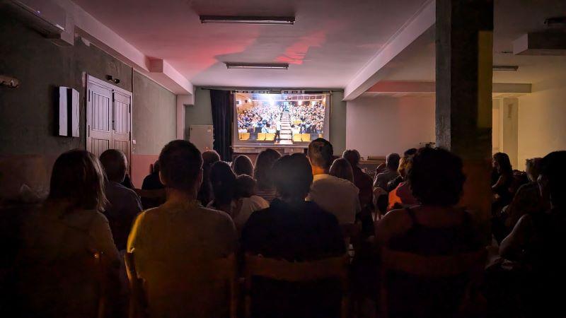 Imagen Sobrarbe, comarca de cine, lanza un ciclo de cine documental a la fresca en las plazas de los pueblos